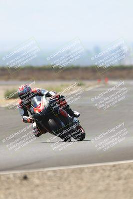 media/Sep-20-2025-TrackDaz (Sat) [[27f0cde673]]/A Group/2pm (Turn 9)/